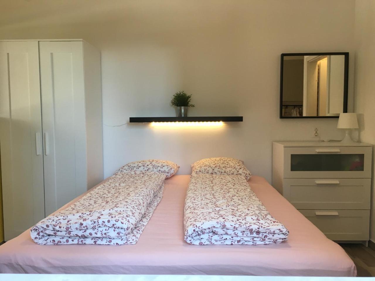 Apartments Tartuga Rab Town Ngoại thất bức ảnh